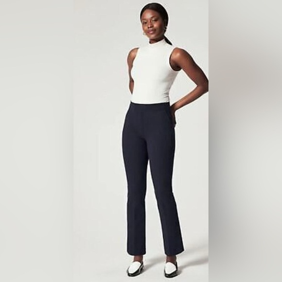 SPANX Polished Kick Flare Pant in Classic Navy Size Large Petite - Picture 1 of 12